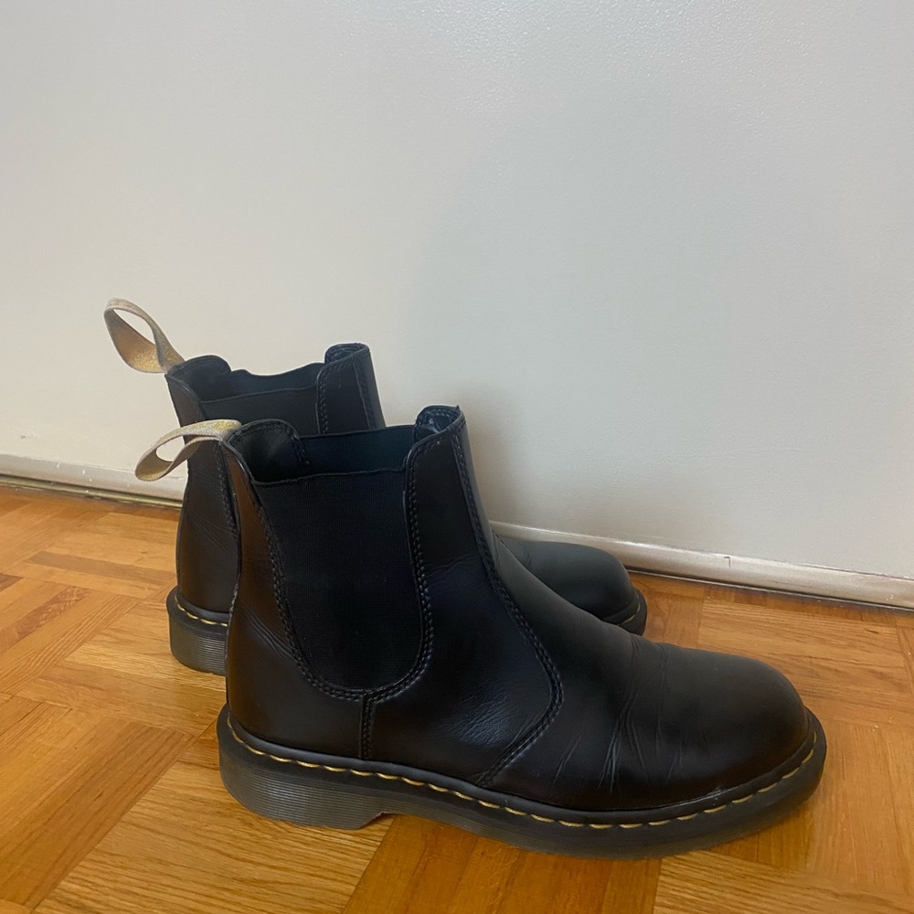 Dr. Martens unisex Vegan Felix Chelsea Boots - Picture 2 of 7